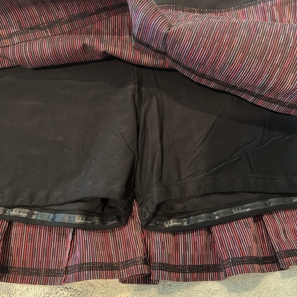 Lulu Pace Setter skirt size 8 - Picture 4 of 5